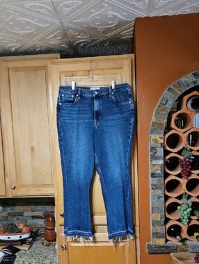 Boden Mid Rise Baby Kick Jeans Bootcut Distressed Blue Raw Hem